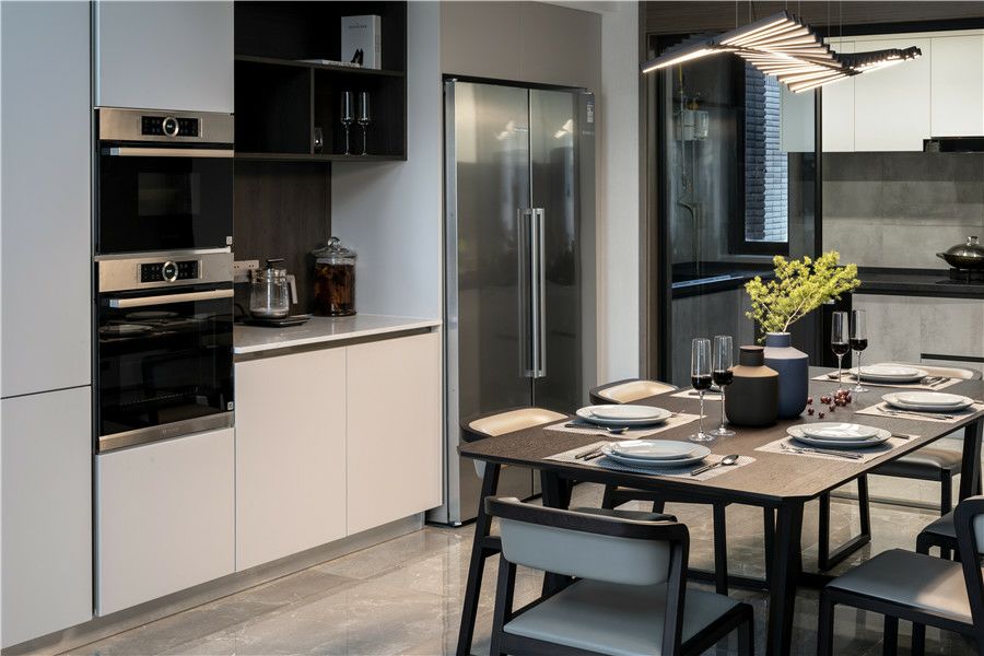 ?白色現(xiàn)代風格裝修效果圖 以至簡詮釋大美_6